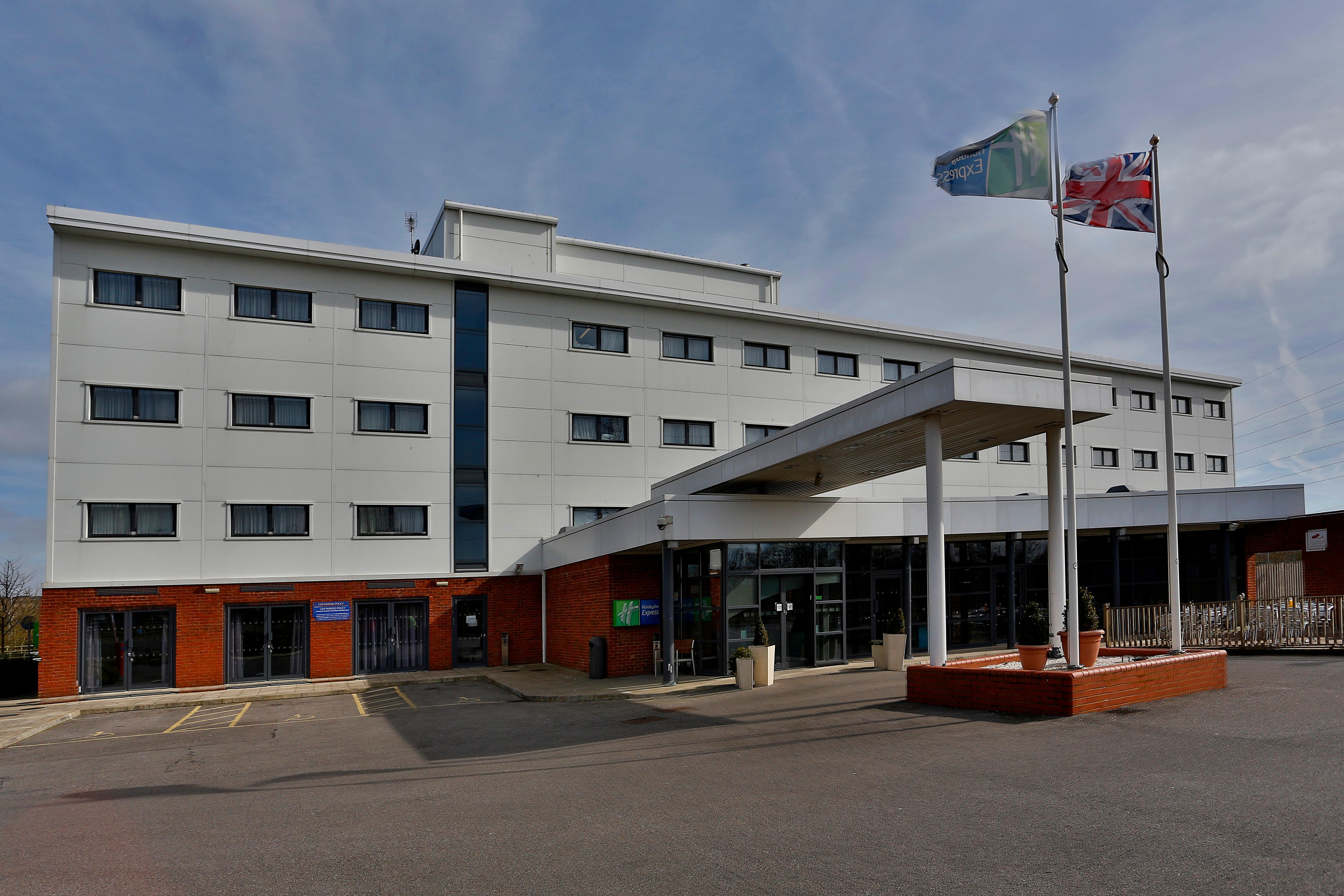 Holiday Inn Express Folkestone Channel Tunnel, An Ihg Hotel Exteriör bild